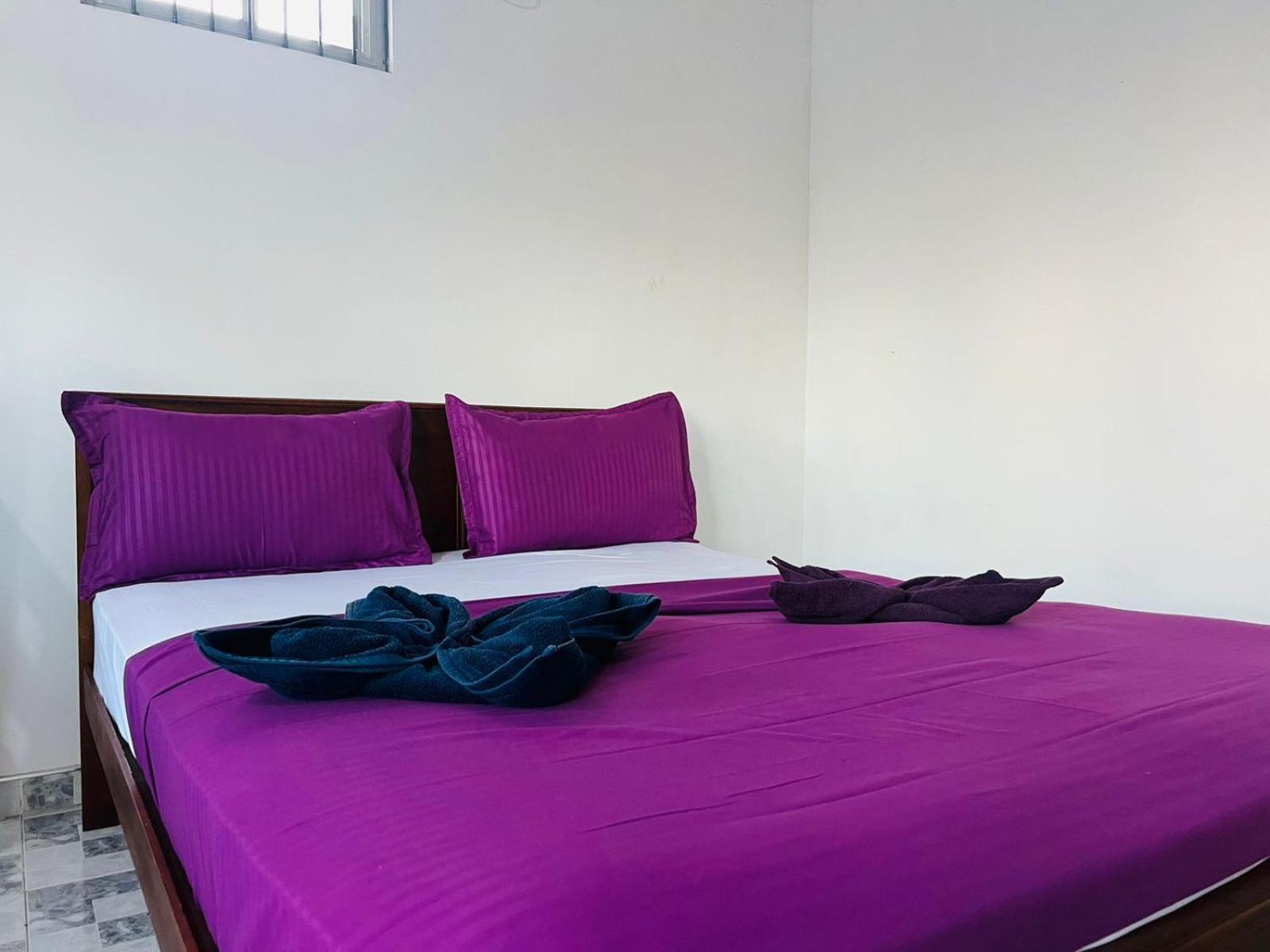 Honey Beach Hostel Negombo Exterior photo